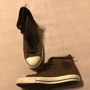 High top Converse Chuck Taylor’s